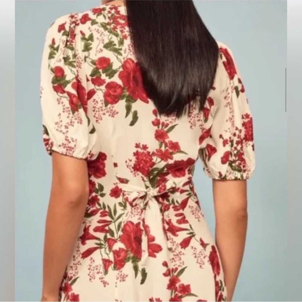 Reformation Beechwood Red Floral Midi Dress. Airy, comfortable, flattering. EUC